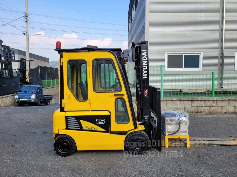 Hyundai Forklift 포렉스1.6톤전동지게차  엔진내부