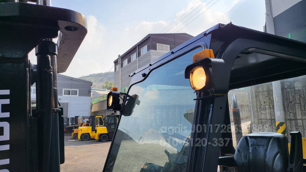 Hyundai Forklift FOREX35D 힌지드  사진 9