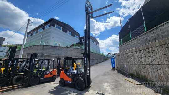 Doosan Forklift D30S-5 3단마스트 얀마엔진 