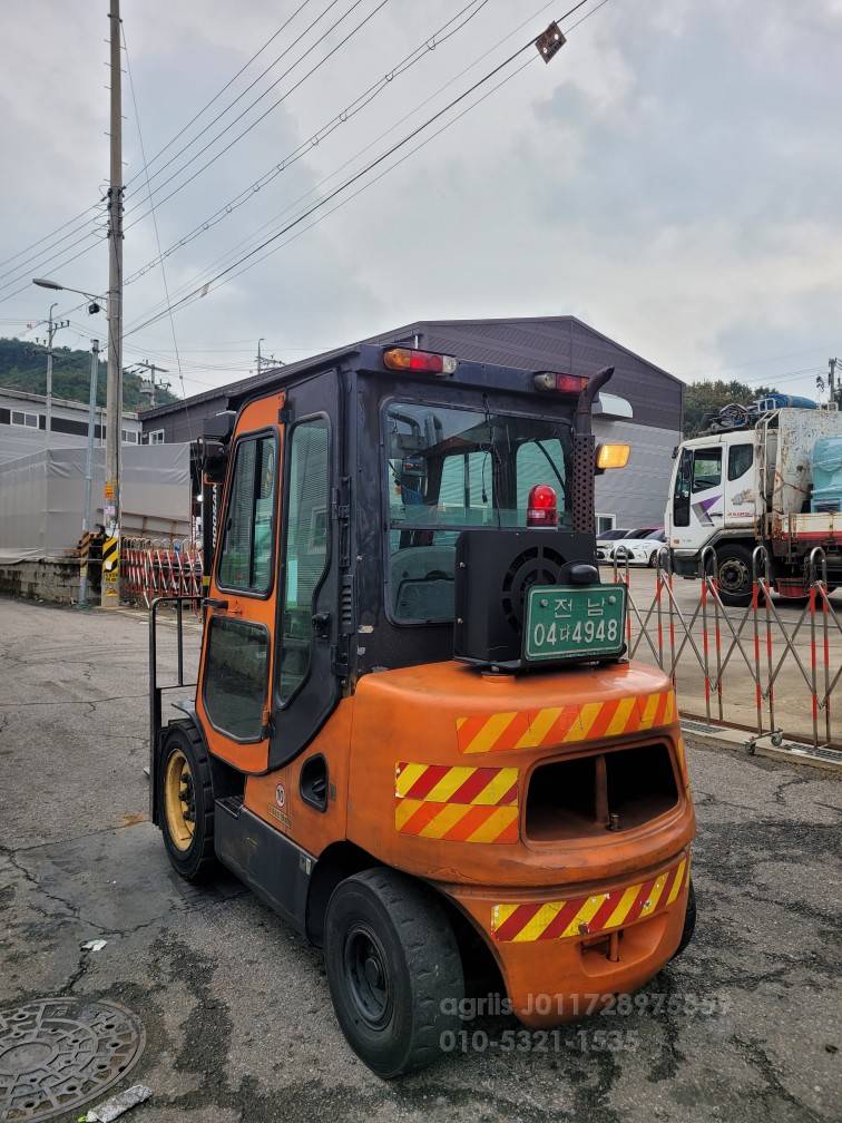 Doosan Forklift 두산3톤3단풀옵션중고지게차  사진 8