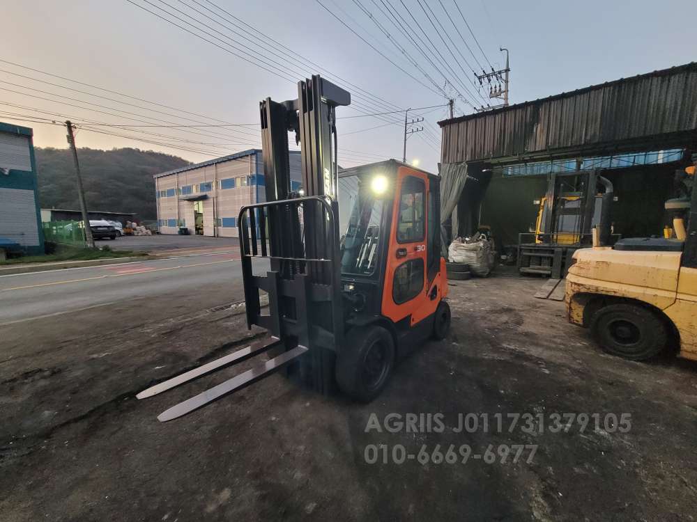  Forklift 지게차  운전석