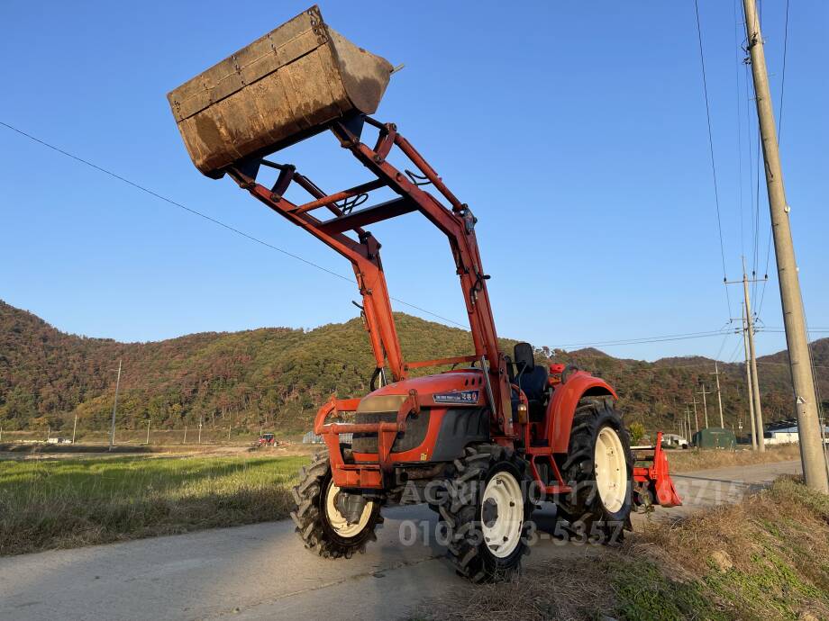 Daedong Tractor D50 (50hp) 운전석