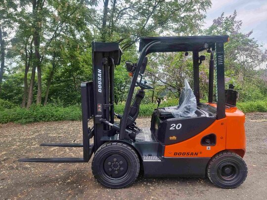  지게차 지게차 앞좌측면