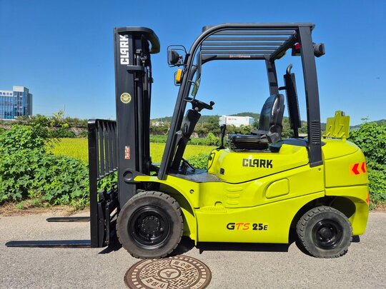 Clark Forklift GTS2.5E (2.5톤)