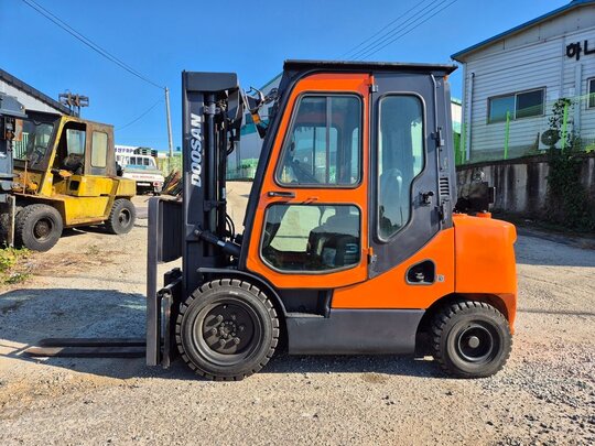 Doosan Forklift D30S-7 (3톤)