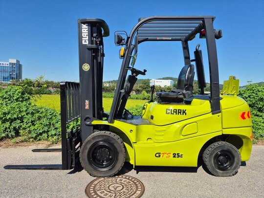 Clark Forklift GTS2.5 (2.5톤)
