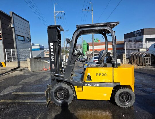 현대 지게차 PF2톤 디젤 650만 (2톤)