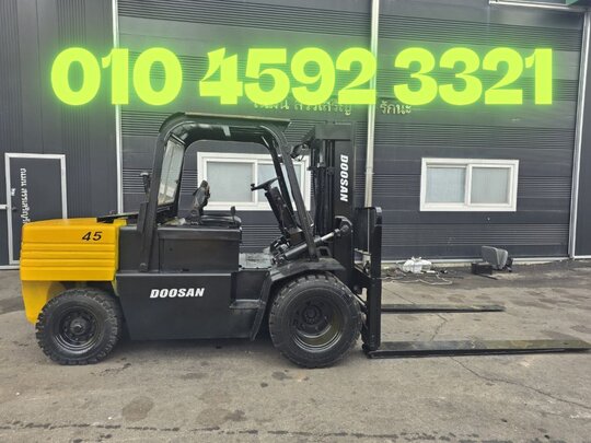 Doosan Forklift 4.5톤 자동발 (4.5톤)