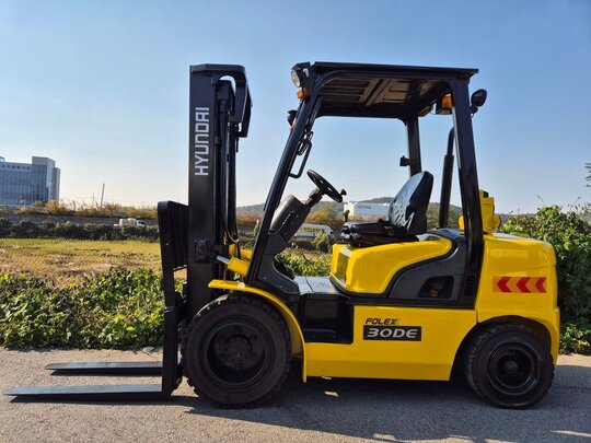 Hyundai Forklift 포렉스 30DE (3톤)
