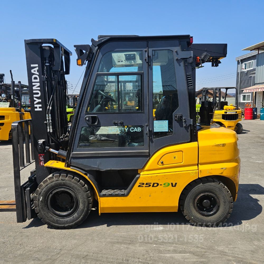  Forklift 25D-9V 풀옵션 (2.5톤) 뒤우측면