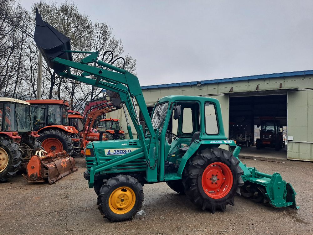 대동 트랙터 L3503 (35마력) 뒤우측면