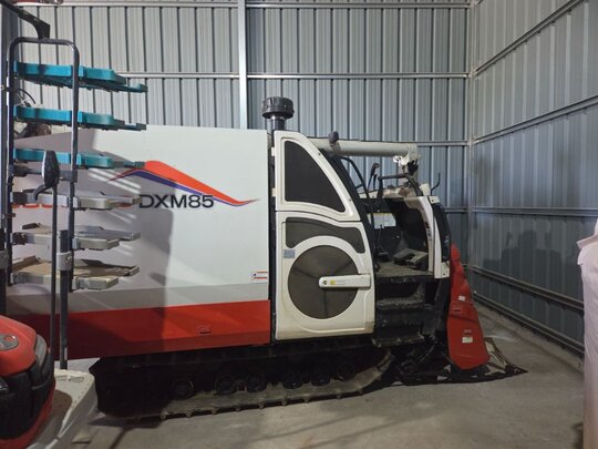 Daedong Combine Harvester DXM85 (5Rows) 앞좌측면