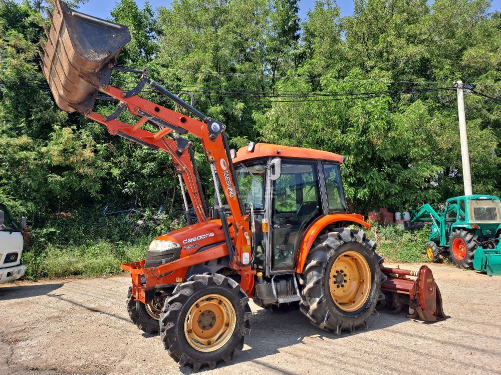 대동 트랙터 D500 (50마력) 뒤우측면