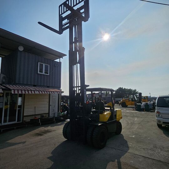 두산 지게차 D45S 3단자동발 (4.5톤)