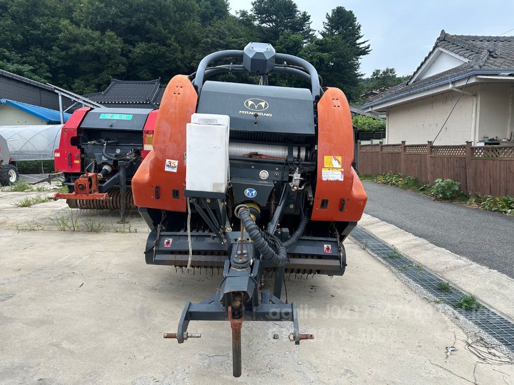  원형베일러 COMBIPRO2COMBIPRO2 뒤우측면