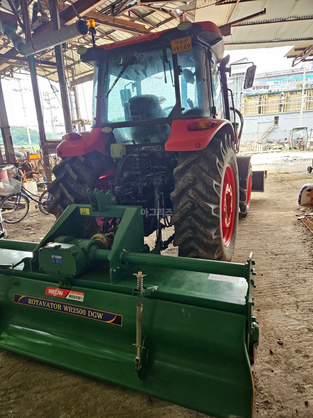 Kubota Tractor MR1157H (115hp) 뒤우측면
