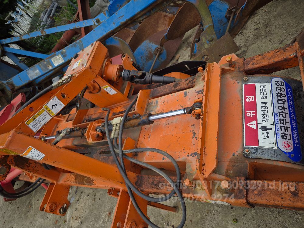 한국푸라우 작판기 인삼 작판 및 정지기 뒤우측면