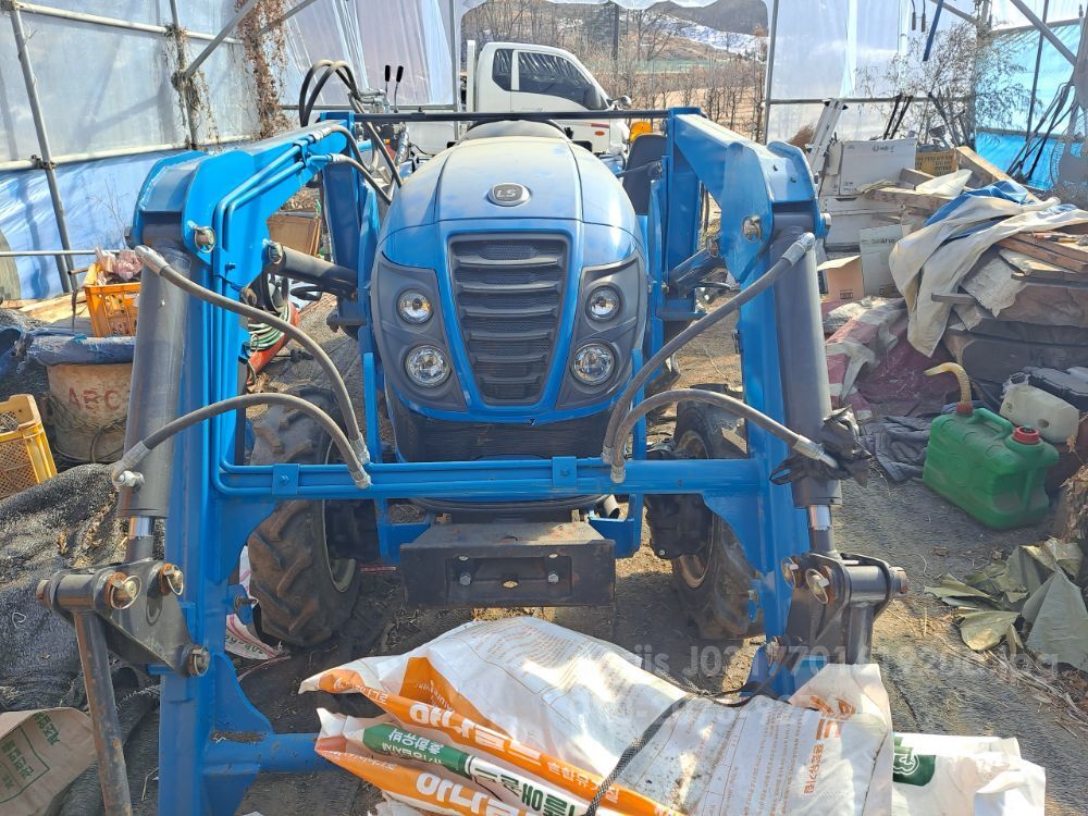 LS 트랙터 (40마력) 뒤우측면