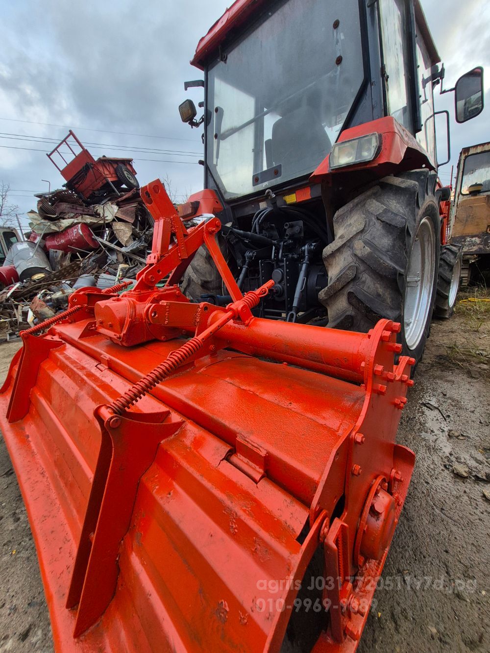 대동 트랙터 D48 (48마력) 뒤우측면