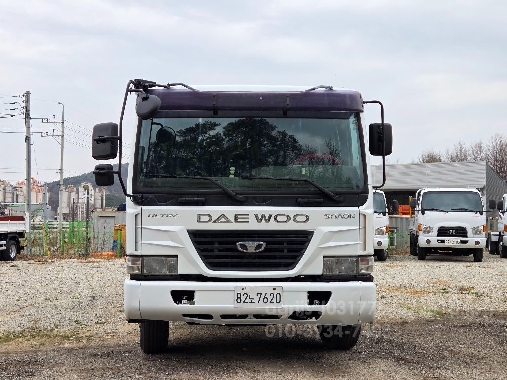  노부스5톤 6m25초장축자동사다리  뒤우측면