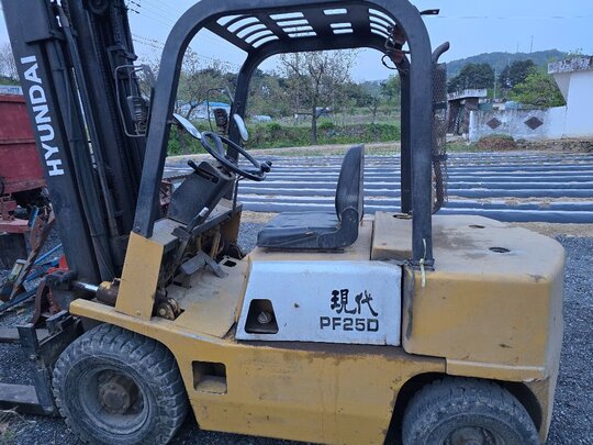 Hyundai Forklift 2,5톤 (2,5톤)