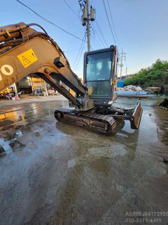 볼보ec60 굴삭기 볼보 ec60  앞좌측면