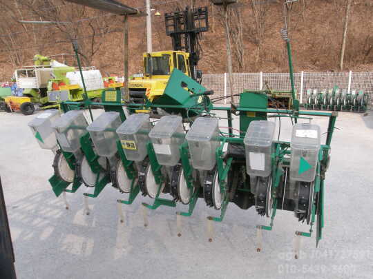 황금파종기 8조 황금파종기 8조식승용관리기용 황금파종기 8조식승용관리기용