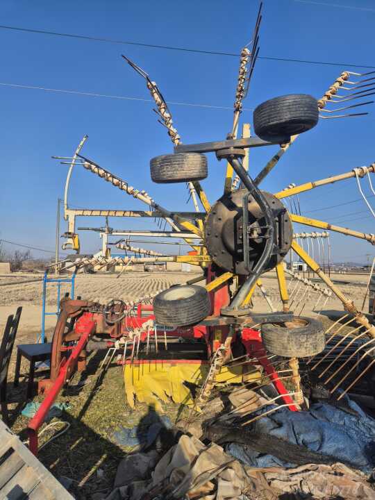  Rake 레이크  앞좌측면