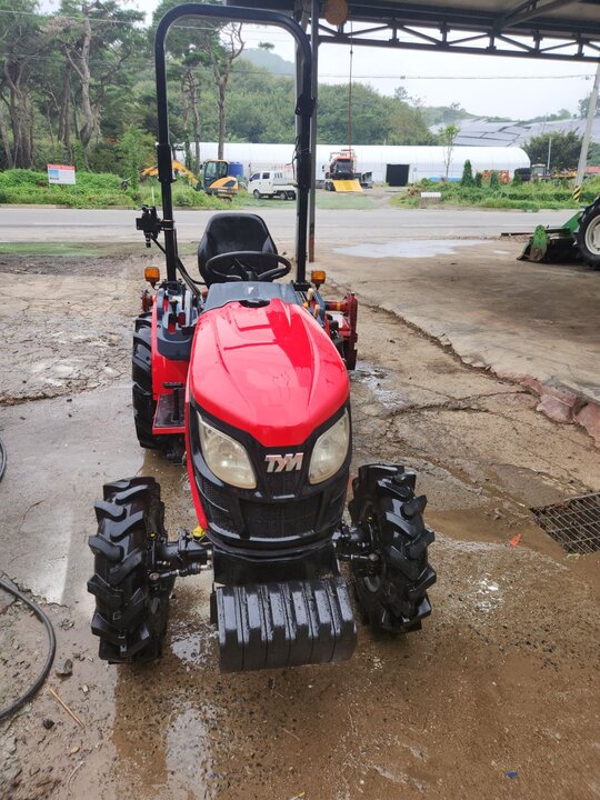 TYM Tractor C250 (24hp)