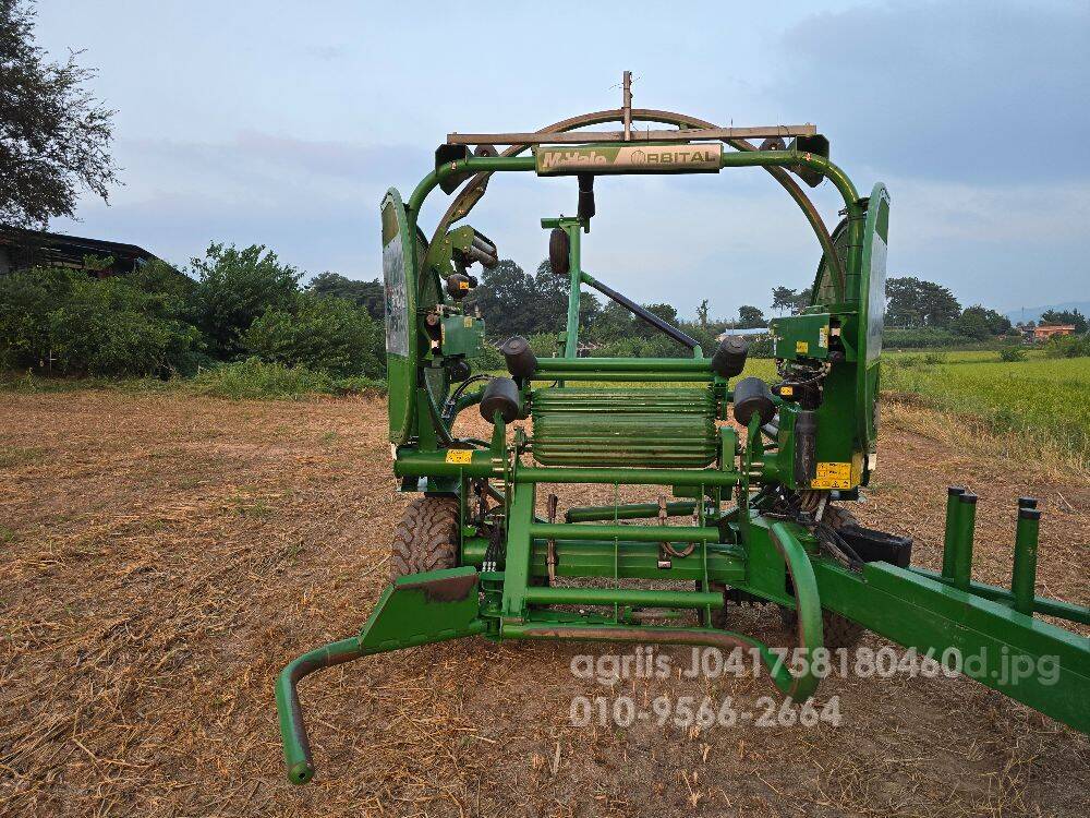  래핑기 ORBITAL BALE WRAPPER 오비탈 뒤우측면