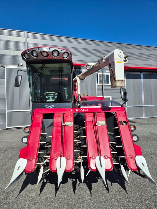 Yanmar Combine Harvester YH6115 (6Rows)