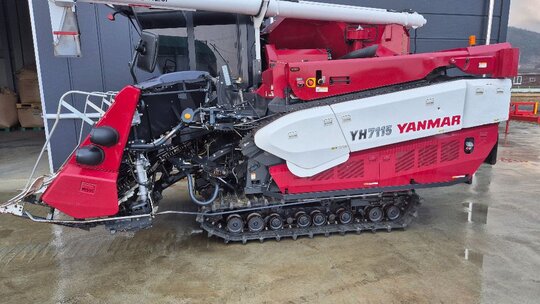 Yanmar Combine Harvester YH7115 (7Rows)
