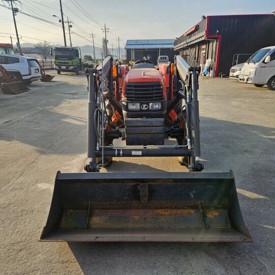 Kubota Tractor L480 (49hp)