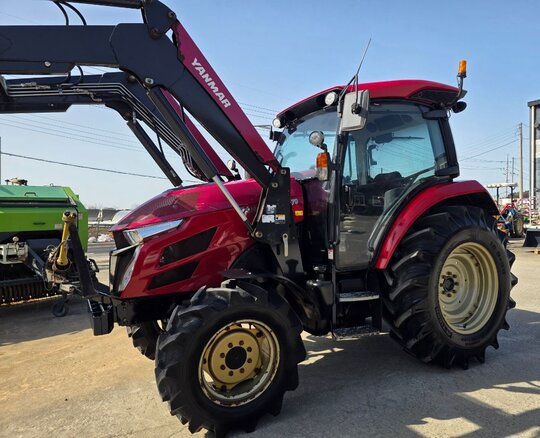 Yanmar Tractor YT470 (70hp) 앞좌측면