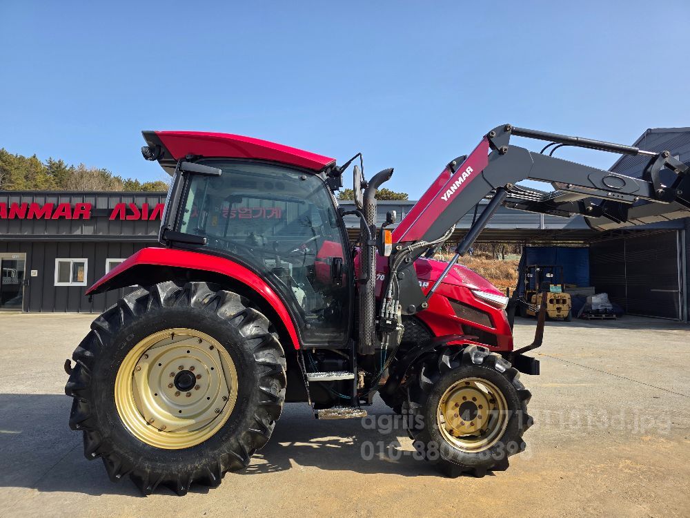 Yanmar Tractor YT470 (70hp) 뒤우측면