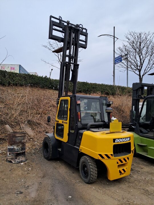 Doosan Forklift D45S (4.5톤)