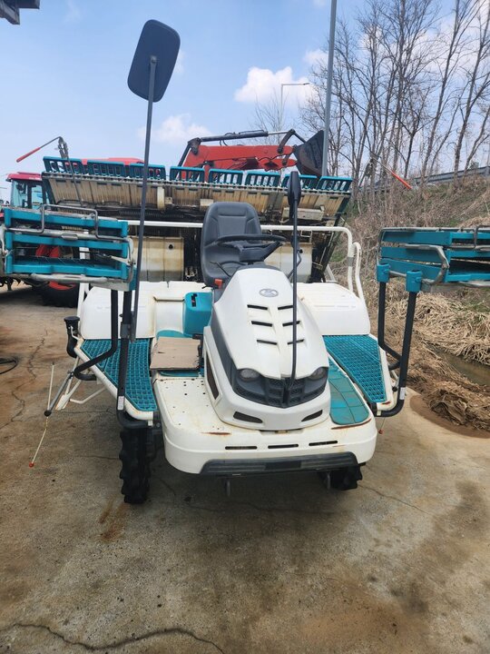 Kubota Rice transplanter KP8D (8Rows)
