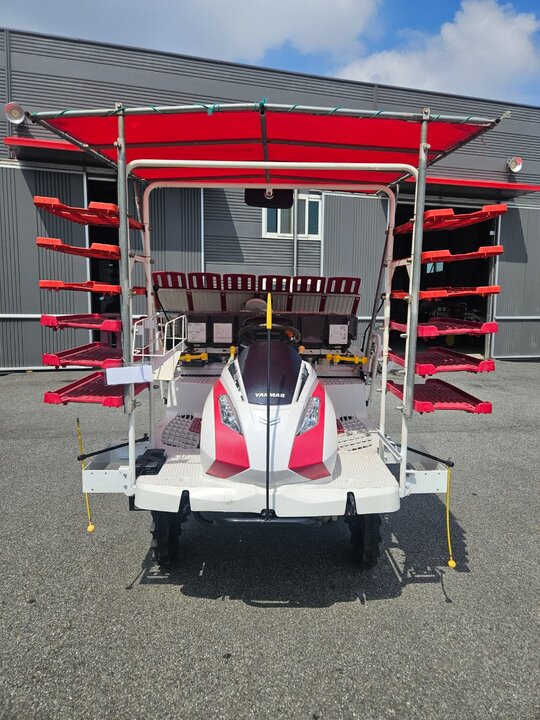 Yanmar Rice transplanter YR6DZ-F (6Rows) 앞좌측면