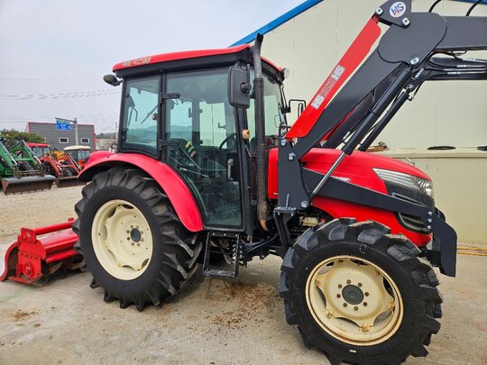 국제 트랙터 LUXEN650 (65마력)