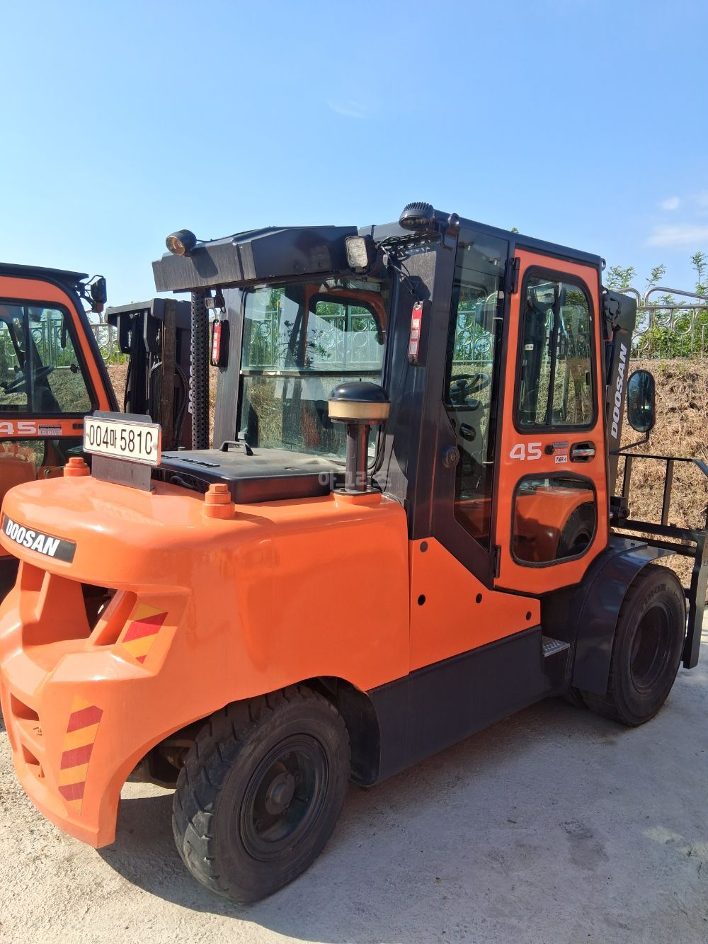 Doosan Forklift 4.5톤 (4.5톤) 뒤우측면
