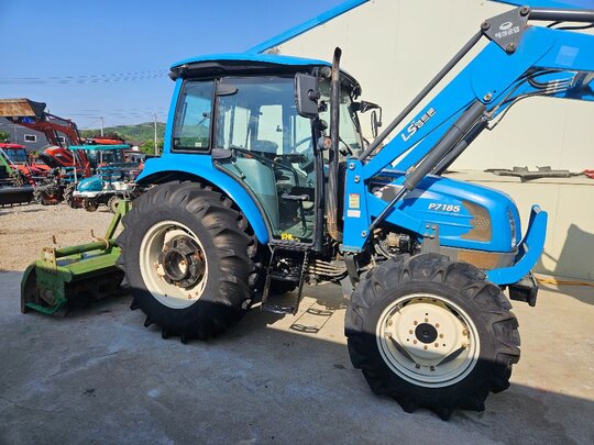 LS Tractor P7185 (88hp)