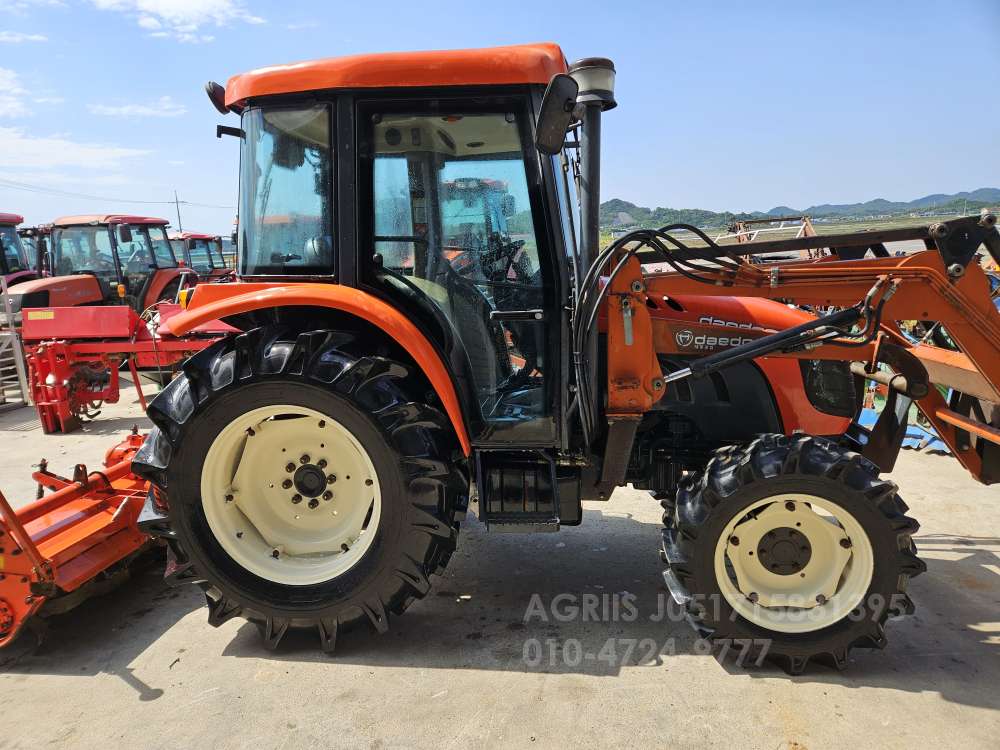 Daedong Tractor D500 (50hp) 뒤우측면