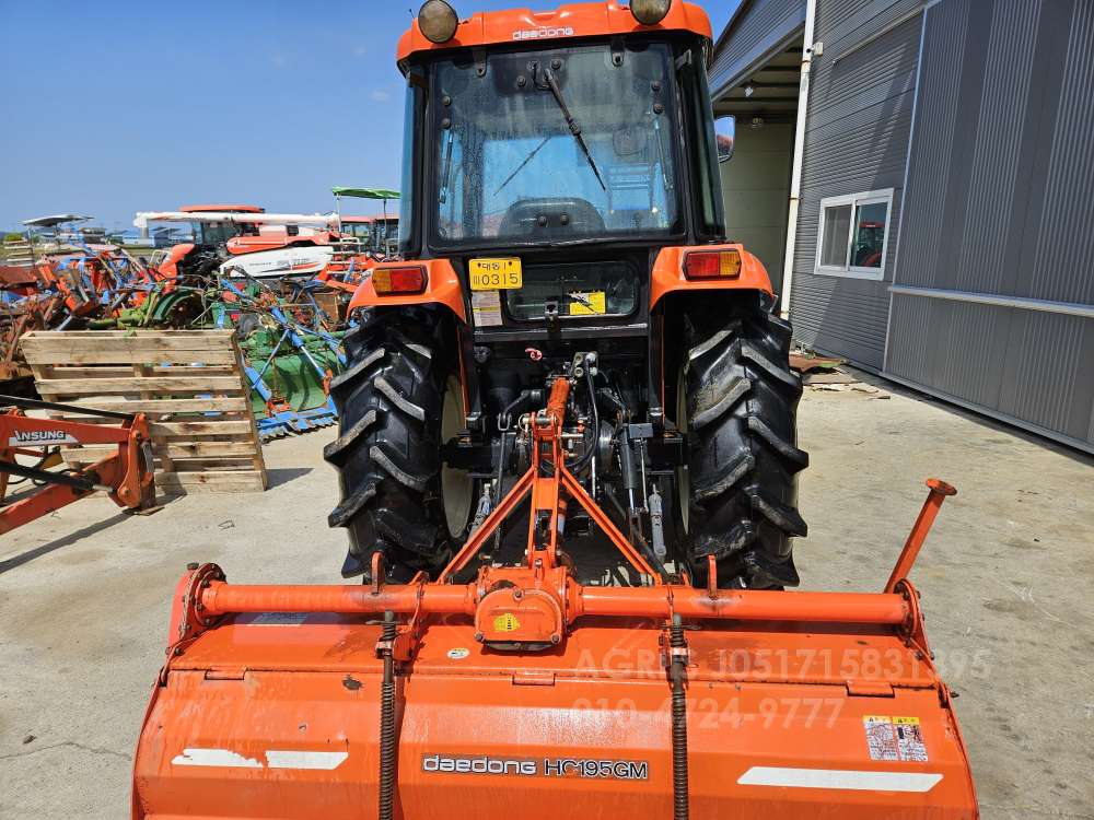 Daedong Tractor D500 (50hp) 운전석