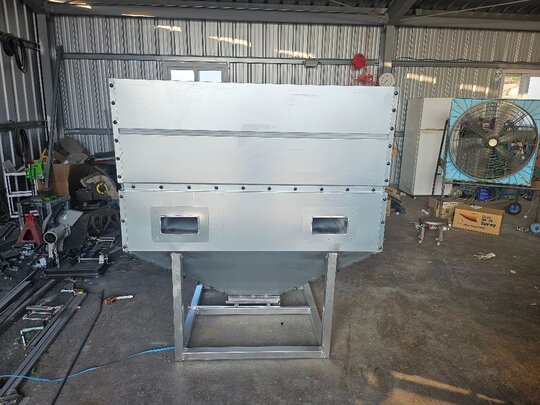  곡물적재함  곡물적재함 