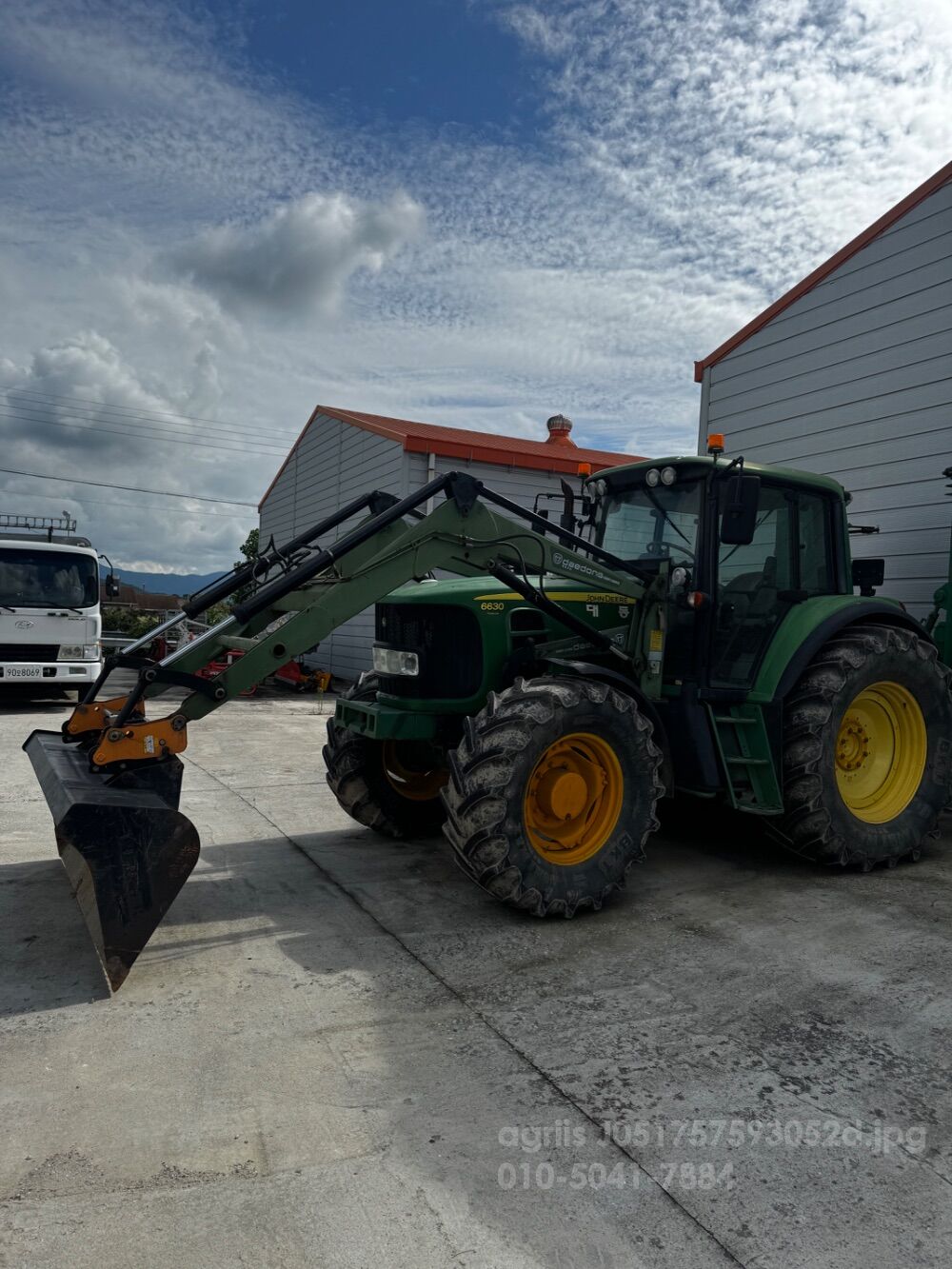 존디어 트랙터 6630 (125마력) 뒤우측면