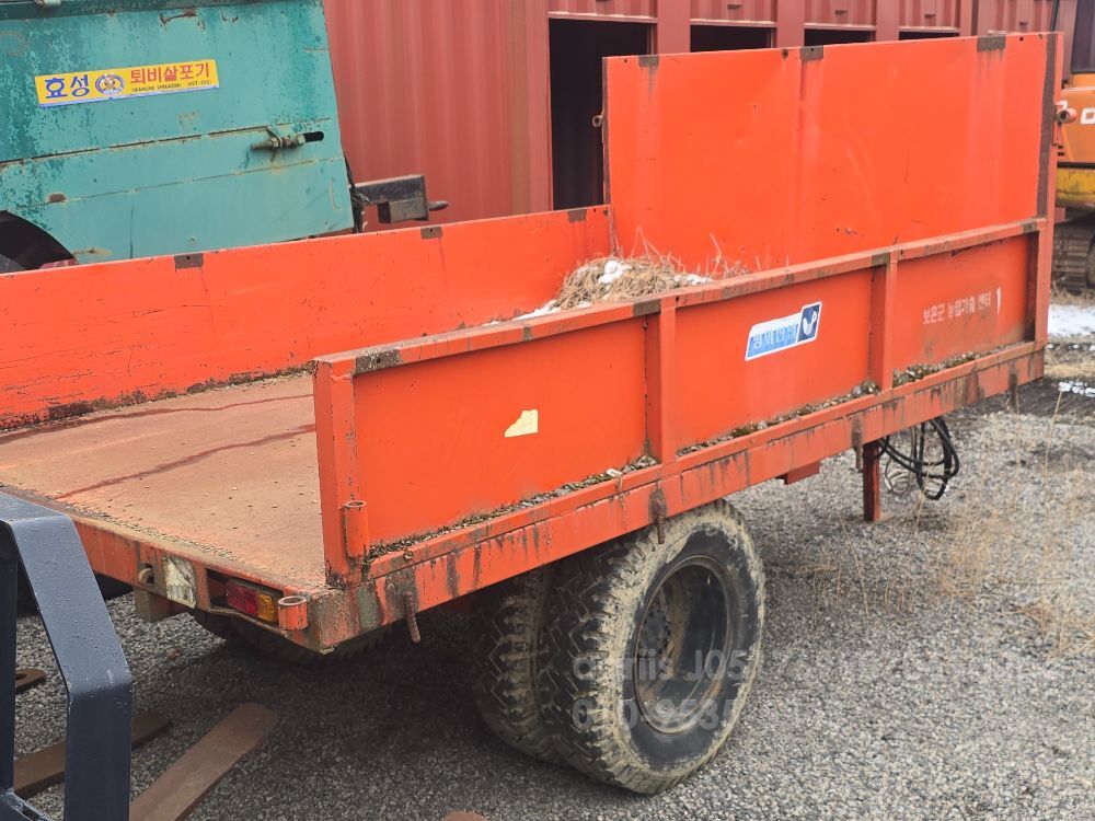 트랙터덤프추레라 트레일러 트레일러 뒤우측면