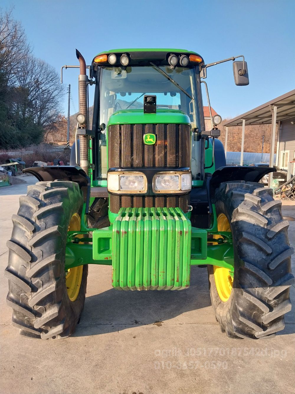 존디어 트랙터 7320 (125마력) 뒤우측면