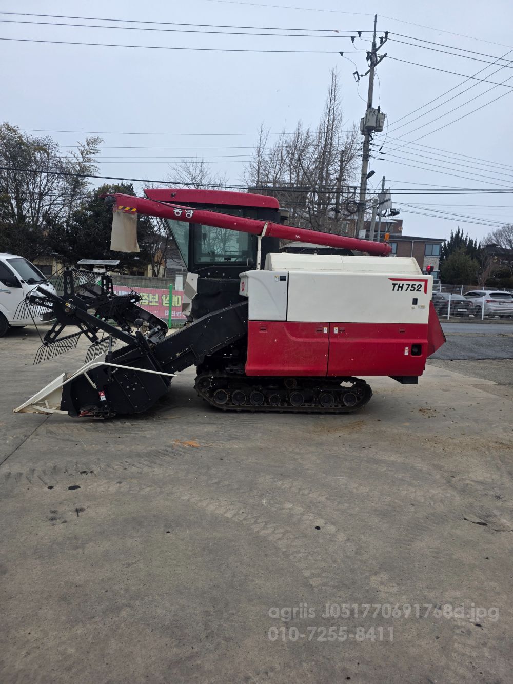 TYM 콤바인 TH752 (보통형) 뒤우측면