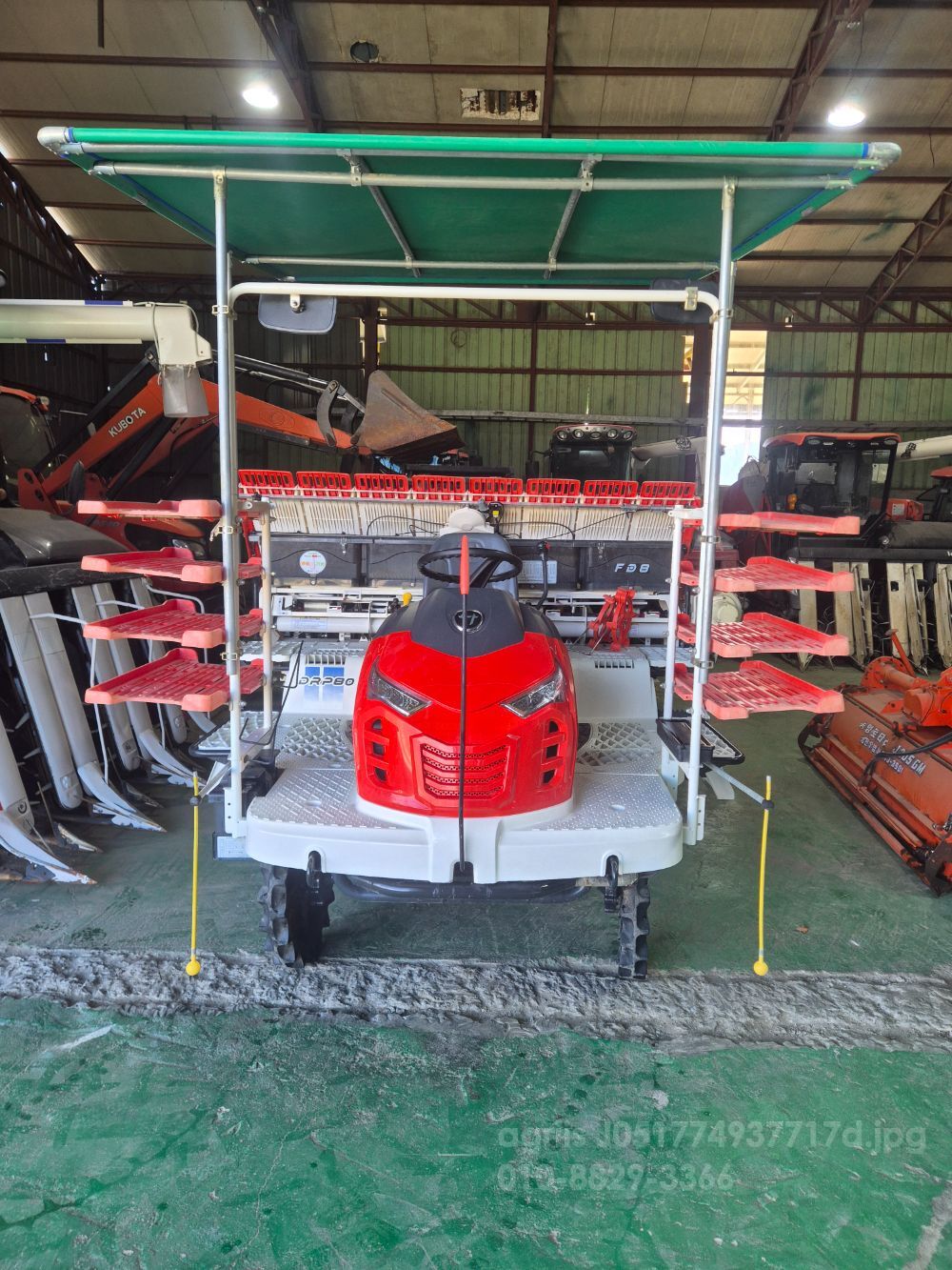 대동 이앙기 DRP80FA (8조식) 뒤우측면