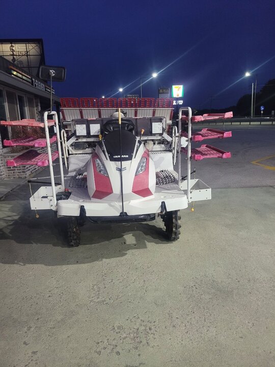 Yanmar Rice transplanter YR60D (6Rows)